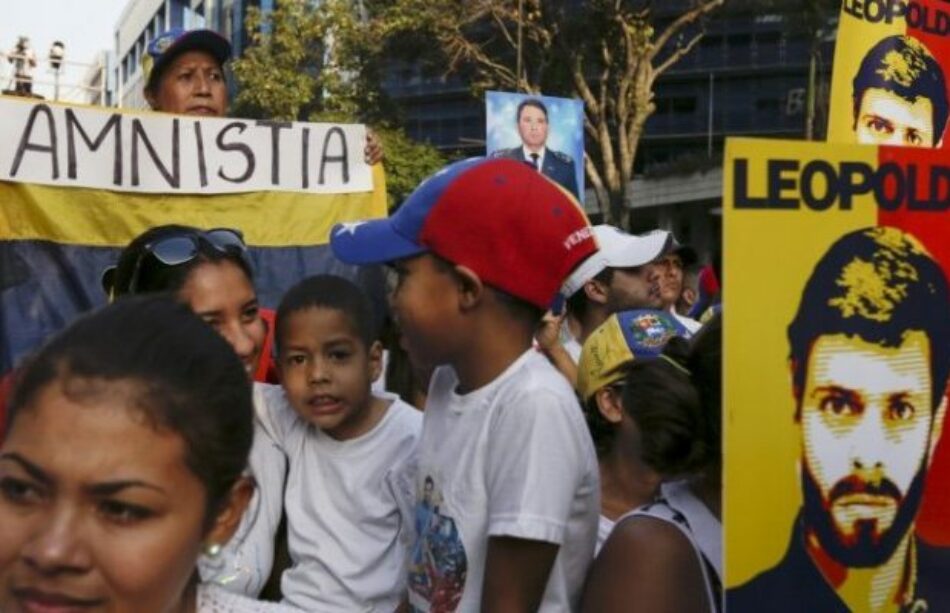 La oposición venezolana se autoconvoca con consignas “populistas”