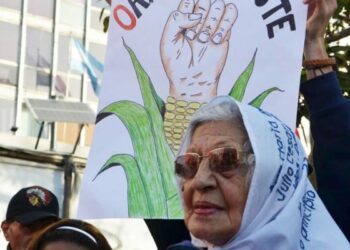 Argentina: En Plaza de Mayo marcharon en solidaridad con los maestros y maestras mexicanas