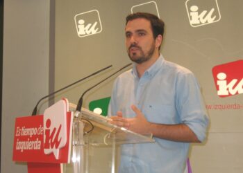 Garzón en una carta a la militancia de IU: «La confluencia ha sido una buena idea»