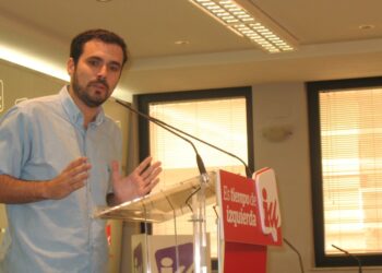 Garzón defiende el acuerdo electoral con Podemos y otras fuerzas como la «mejor opción» y apunta a que hay que «ampliar en el futuro su base social» tras los resultados del 26J