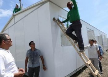 Ecuador construirá en siete meses unas 257 escuelas modernas