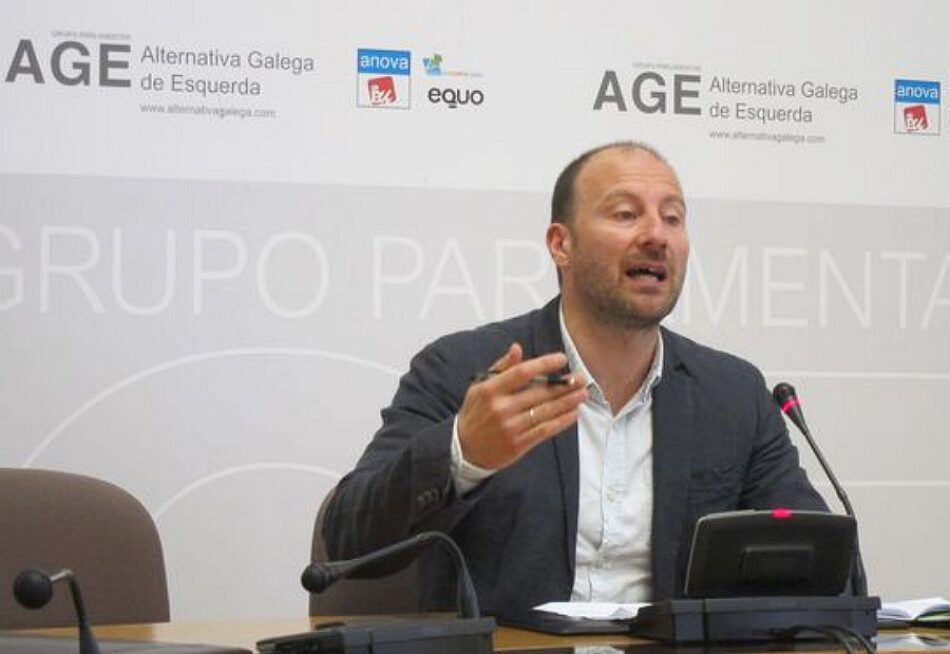 O PP impide que estudantes universitarios deixen de pagar en Galicia por un servizo que non reciben