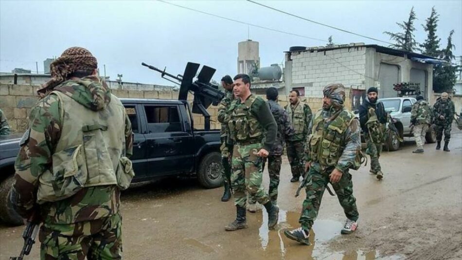 Ejército sirio defiende sus posiciones en una autopista estratégica en Alepo