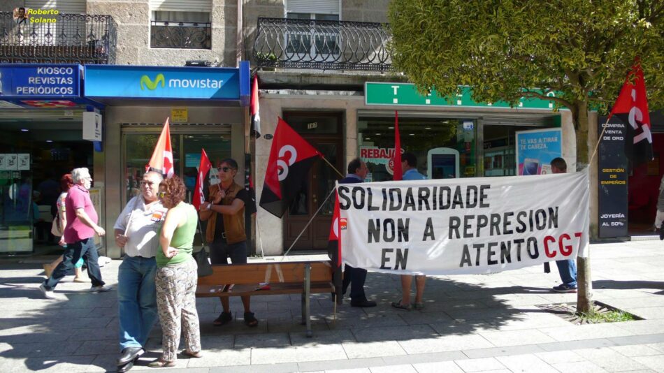 Galicia se moviliza ante las sedes de Movistar Atento