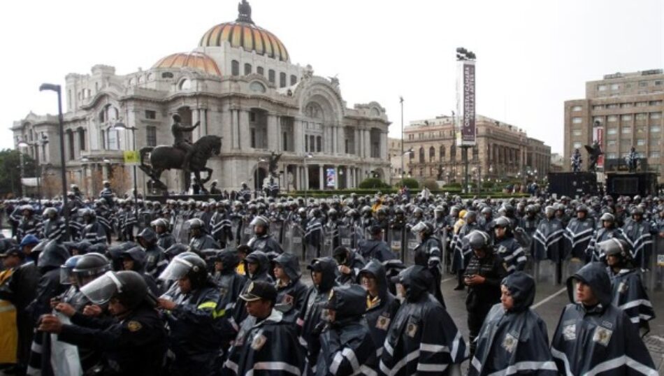 Maestros mexicanos condenan amenaza del Gobierno de dispersar sus protestas