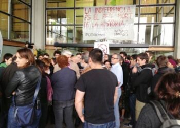 EUiA Universitat dóna suport als 27 acusats per l’ocupació del rectorat de la UAB l’abril del 2013