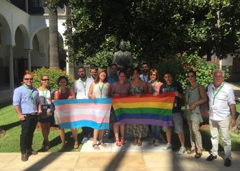 Siete asociaciones registran en el Parlamento la primera ley integral LGTBI de Andalucía