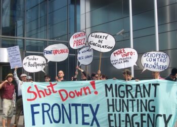 IU acusa a la UE de “abanderar las políticas xenófobas de la ultraderecha” con el nuevo Frontex