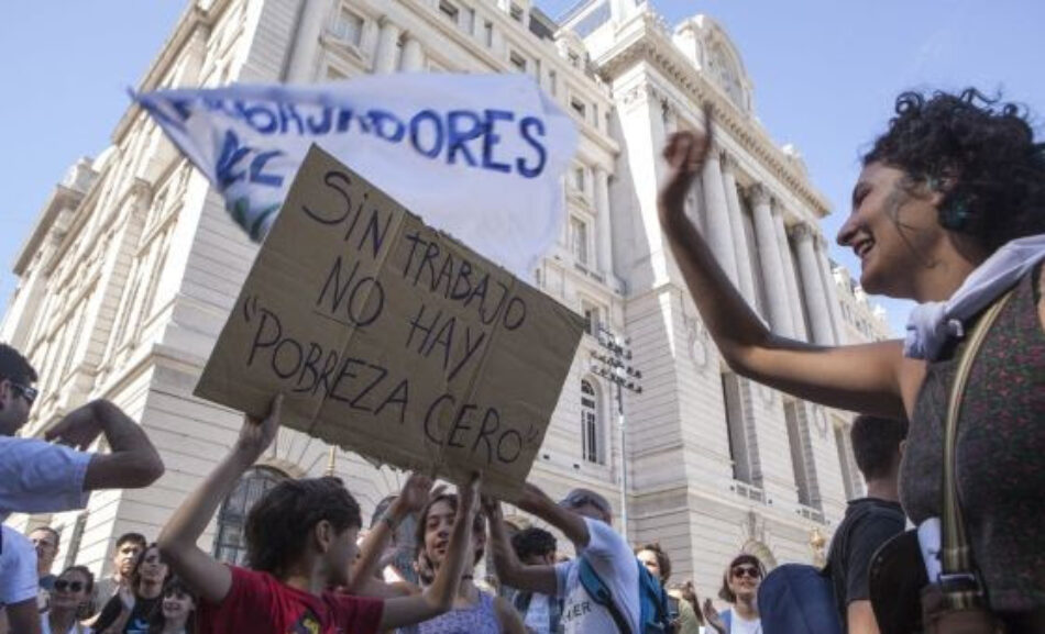 Unidad gremial en Córdoba (Argentina) contra “el ajuste y los tarifazos” /Según cifras oficiales, se perdieron 84 mil empleos privados en 5 meses