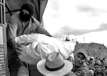 Maestr@s de la CNTE: “El EZLN nos está dando una nueva enseñanza el día de hoy”