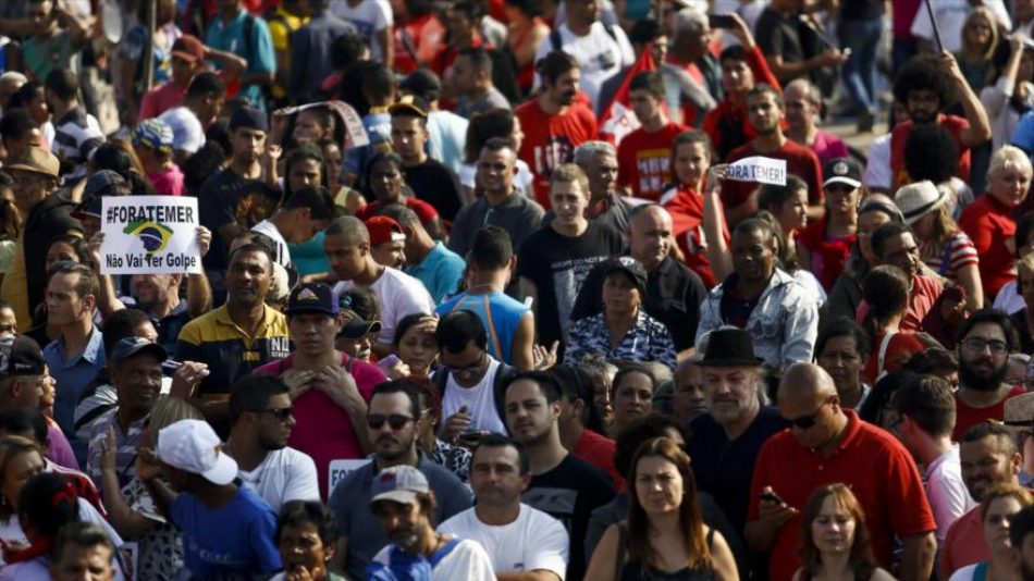 Llaman en Brasil a manifestarse a favor de Dilma en inicio Olimpiada