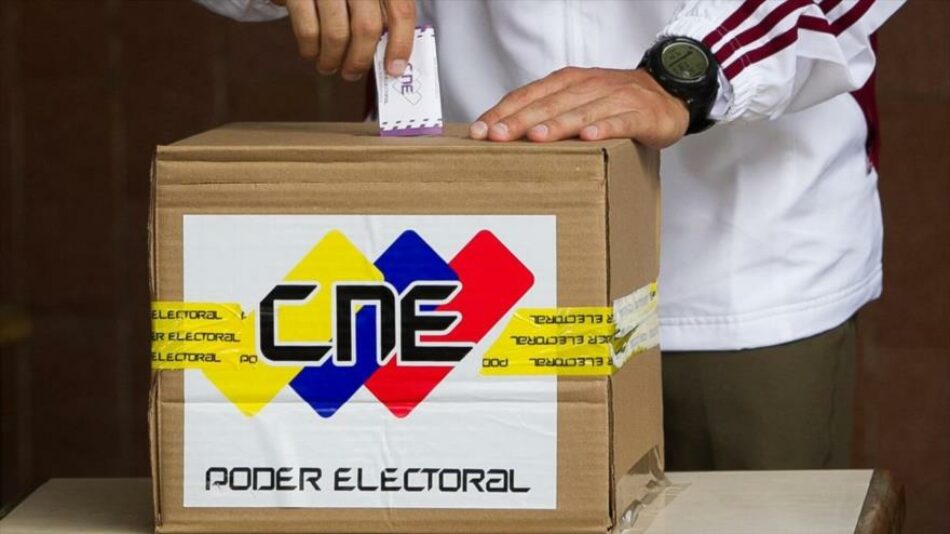 CNE de Venezuela suspende a diputados de la oposición por fraude