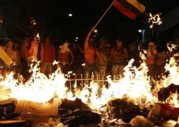 Venezuela acusa a EEUU de preparar un golpe de Estado para jueves