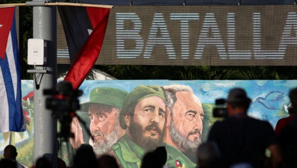 En su 90 cumpleaños, Fidel Castro llama a preservar la paz