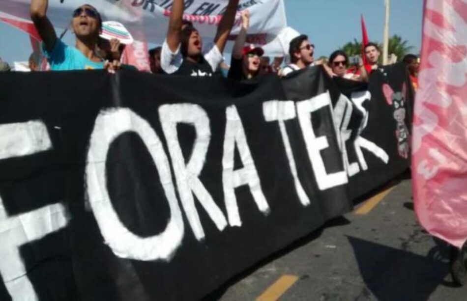 Brasil: múltiples protestas contra Temer obligaron a cambiar el recorrido de la antorcha /Fuerte represión policial cerca del Estadio olímpico