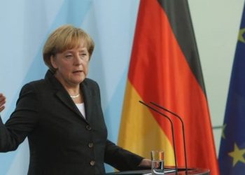 Merkel: No hay razón para levantar las sanciones de UE contra Rusia