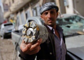 Arabia Saudí masacra civiles en Yemen con bombas de racimo de EEUU