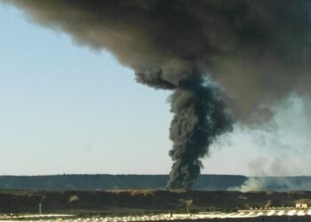 Ecologistas en Acción exige medidas urgentes para proteger a la población del incendio en la planta de reciclaje de Chiloeches