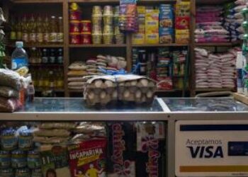 Guatemala: Tarjetas para alimentos: ensayo y error de un programa social