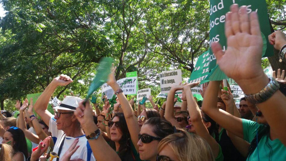 IU Andalucía apoya las movilizaciones contra la pérdida de plazas de profesorado de Infantil y Primaria