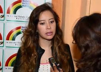 Las revoluciones son actos de amor, afirma diputada boliviana