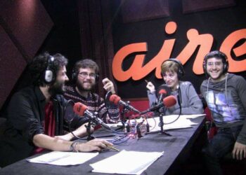 Recuperando memoria comienza su andadura hace un año con el objetivo de difundir la memoria histórica de una forma diferente.  Para ello nos hicimos con la radio como principal medio de difusión