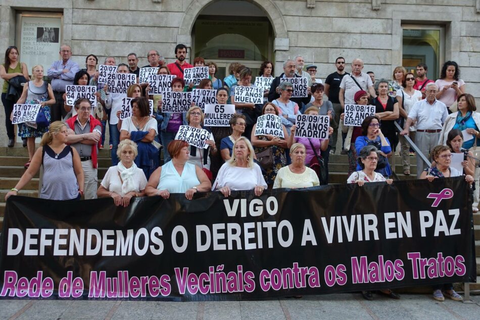 Concentración en Vigo polo dereito das mulleres a vivir en paz