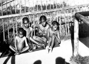 Los niños gitanos del Campo de Concentración de Lety