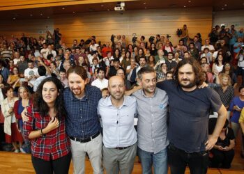 Pablo Iglesias arroupa na Coruña á candidatura de En Marea