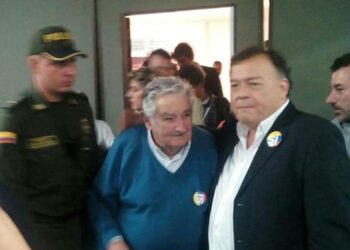 “Pepe” Mujica estuvo en Medellín saludando la paz de Colombia