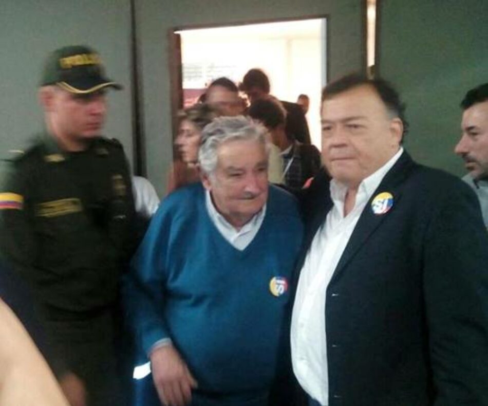 “Pepe” Mujica estuvo en Medellín saludando la paz de Colombia