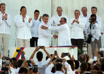 IU celebra la firma de la paz en Colombia y exige a la UE un control “escrupuloso” del fondo fiduciario