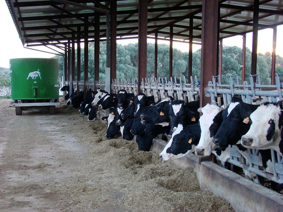 En Marea presenta unha proposta no Congreso dos Deputados para atallar a crise do sector lácteo