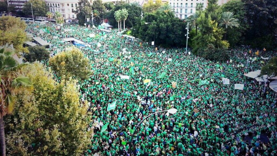 Denuncian «el saqueo al que se somete a la educación pública»