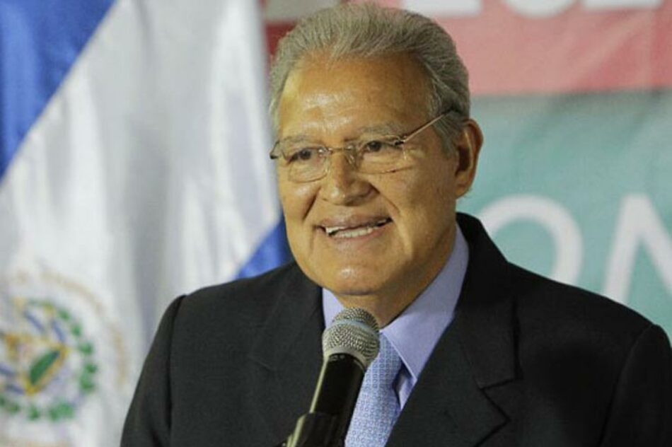 Presidente salvadoreño llama a defender la independencia