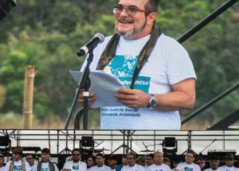 Finalizó la X Cumbre Guerrillera: Guerrilleros delegados de las FARC respaldan acuerdo de paz