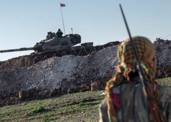 Más de 100 milicianos kurdos abatidos por Ejército turco