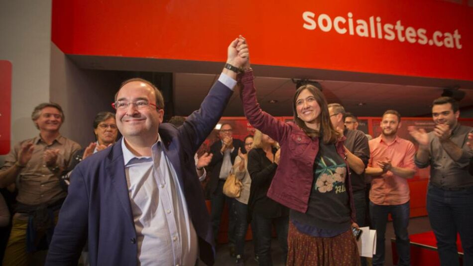 Aumenta la fractura del PSOE por el No del PSC e IS al PP