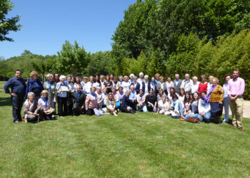 Las personas con alzheimer necesitan estar rodeadas de sus familiares y conocidos