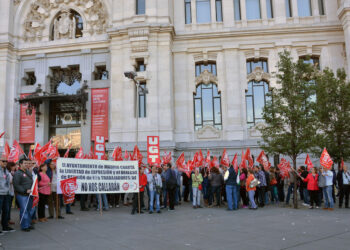 Protestan frente al Ayuntamiento de Madrid por la sanción a los trabajadores de Hotel Princesa