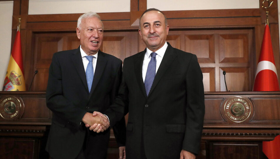 Sostienen que la visita de García-Margallo a Turquía «demuestra el poco respeto a la democracia que tiene el PP»