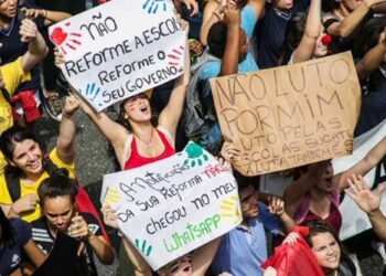 Estudiantes brasileños continúan toma de casi mil escuelas