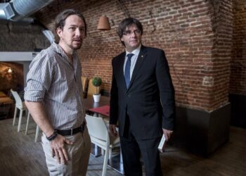 Pablo Iglesias se reúne con Carles Puigdemont