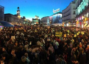 Pablo Iglesias: «hay una nueva España que no se cree lo que dicen los viejos periódicos, que lee, que se informa, que tiene una manera crítica de ver las cosas»