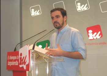 Garzón afirma que IU convertirá en un “eje político fundamental para los próximos meses la lucha contra la precariedad y la pobreza”