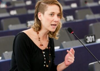 Marina Albiol cree que la presión de Consejo y Comisión sobre Valonia por el CETA muestra “lo poco que les gusta la democracia”