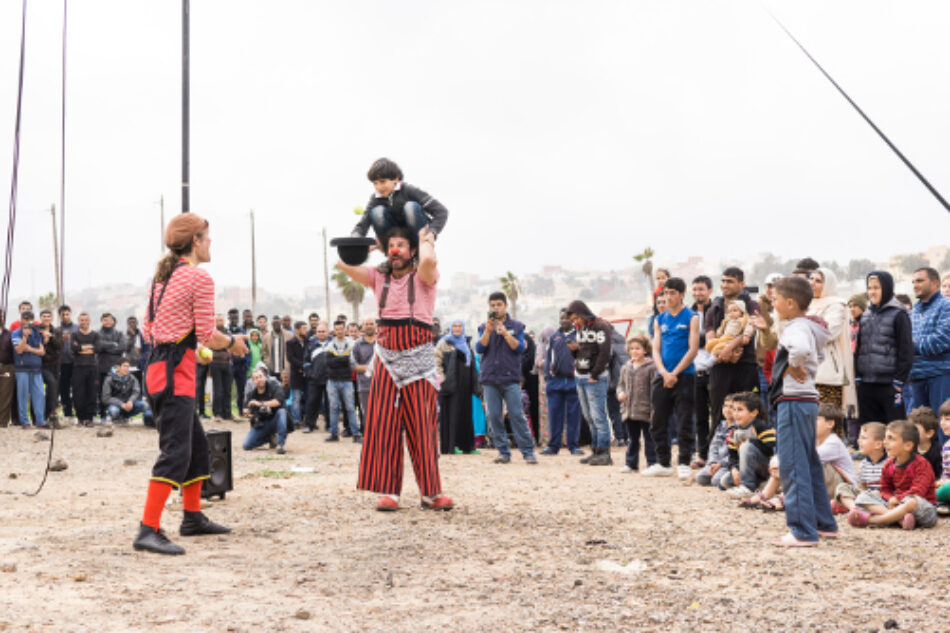 Pallasos en Rebeldía y el Festival Esperanzah! llevan a Melilla su ‘artivismo’ contra la política migratoria de la UE