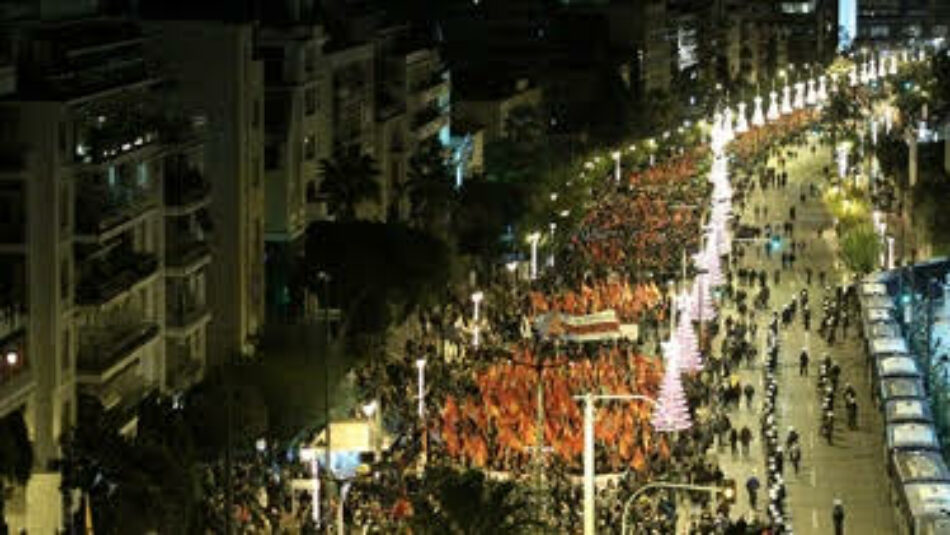 Grande y combativa manifestación de los y las comunistas griegas frente a la embajada de los EE.UU