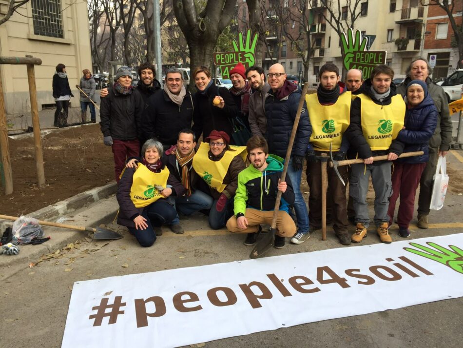 Arranca People4Soil, una iniciativa que pretende recoger un millón de firmas en un año para proteger nuestro territorio