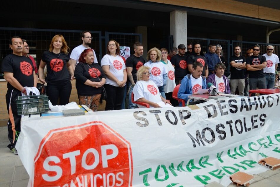 Juzgarán a cuatro activistas de Stop Desahucios Móstoles por la liberación del edificio La Dignidad